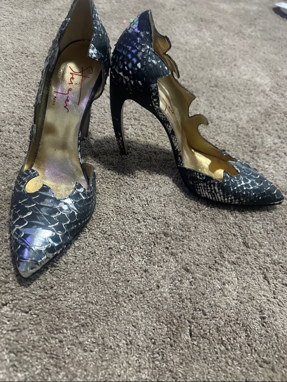 Walter Steiger Faux  Snakeskin Scalloped Heels